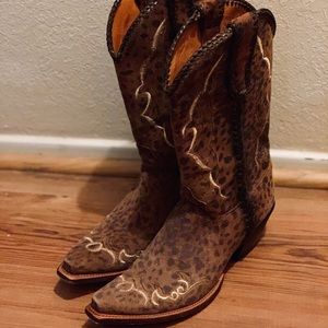 ~Lucchese Leopard Suede Boots~ 💎